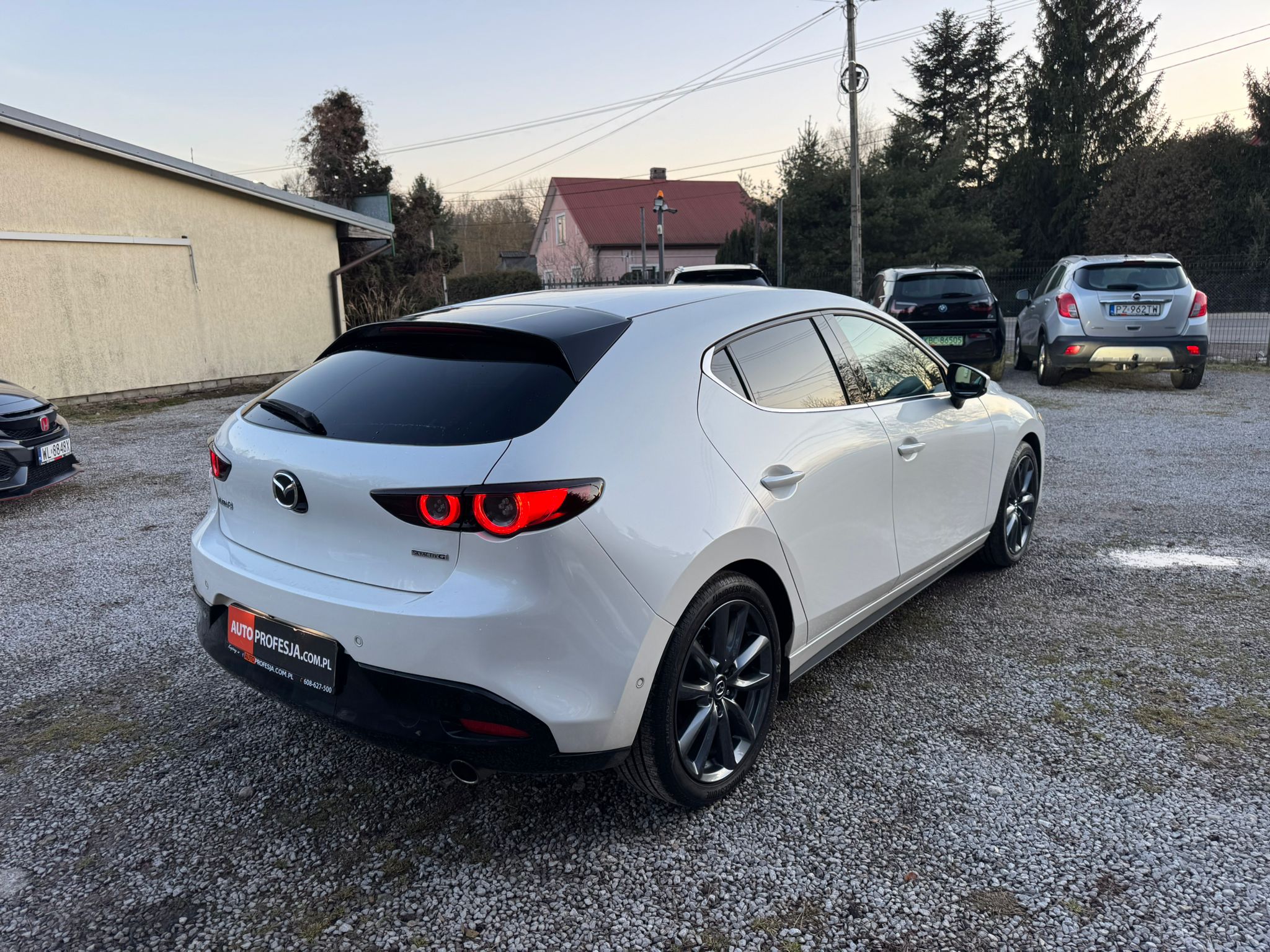Mazda 3 2.0 Hikari 120 KM  manual 65 000 km  krajowa | VAT-marża